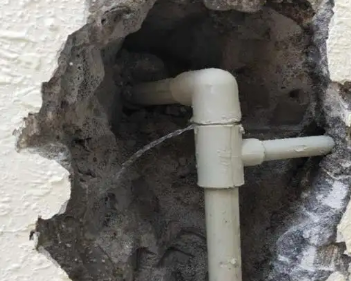 比如卫生间测漏水哪家好